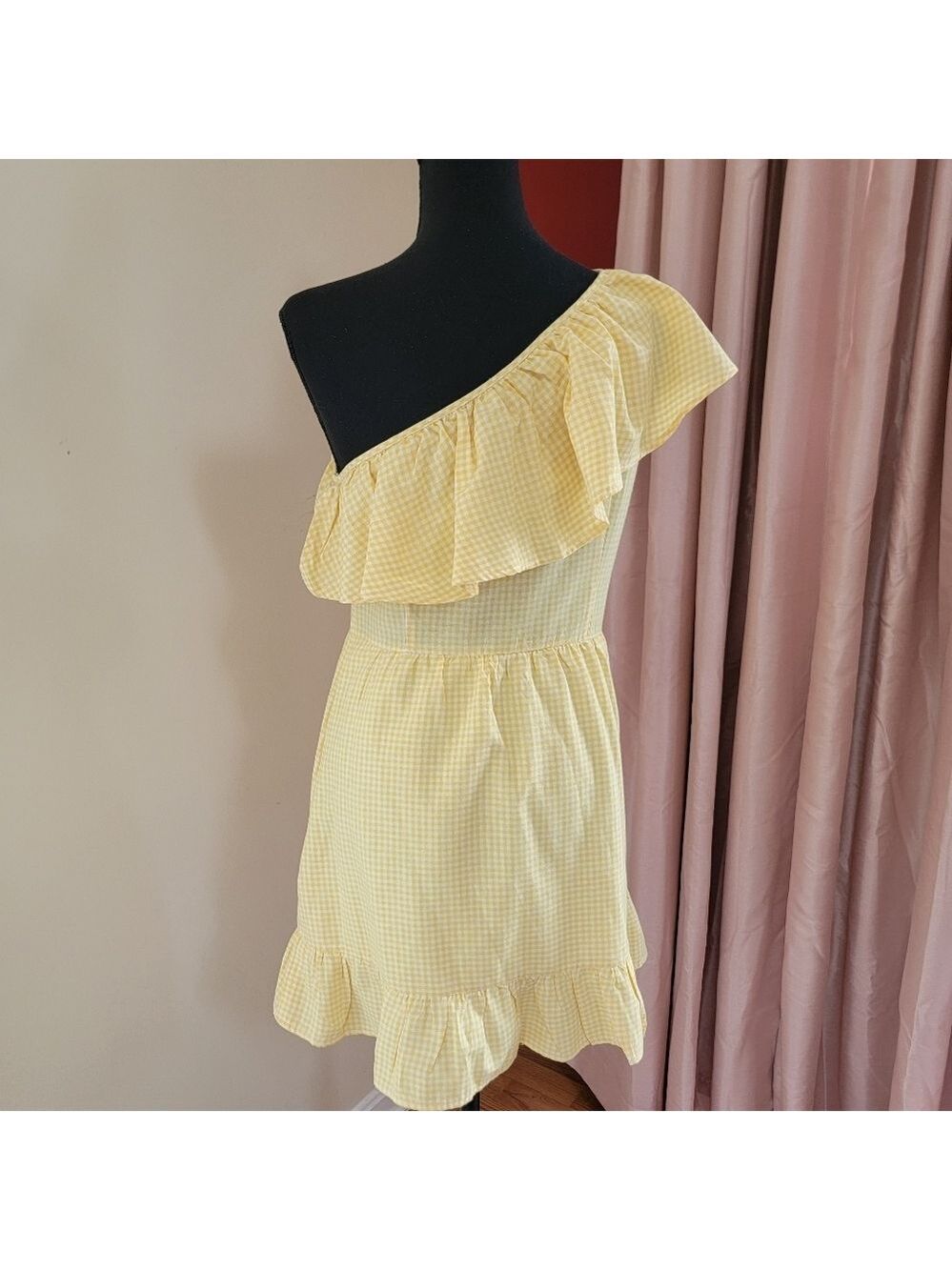 Altar'd State Yellow Gingham One Shoulder Dress Size Medium EUC - Picture 3 of 10
